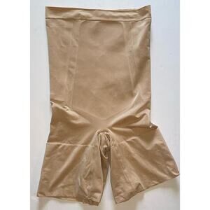 SPANX SPANXsculpt On Core Sz SMALL Waisted Mid Thigh Short Nude SS1915